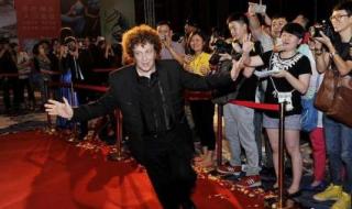 爱你在心口难开原唱