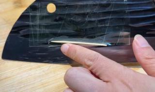 手拿菜刀砍电线 手拿菜刀砍电线