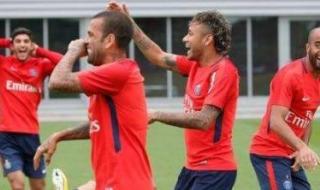 大巴黎主席喊话梅西